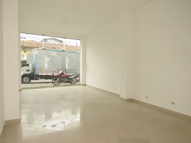 Local en arriendo en Centro, Bucaramanga, 40 m² · foto 2 de 6