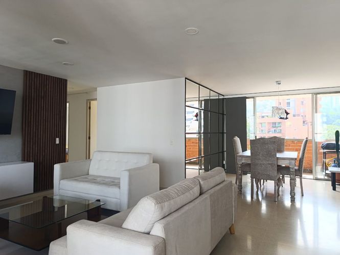 Apartamento de 3 alcobas en venta en El Poblado, Medellín, 130 m² · foto 6 de 19