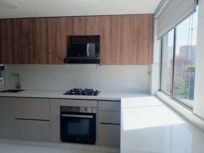 Apartamento de 3 alcobas en venta en El Poblado, Medellín, 130 m² · foto 7 de 19