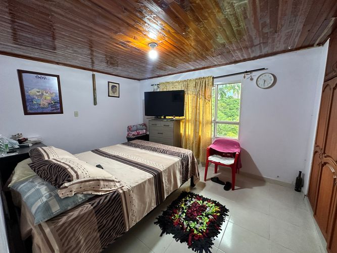 Casa de 6 alcobas en venta en Alcazar, Armenia, 400 m² · foto 3 de 19