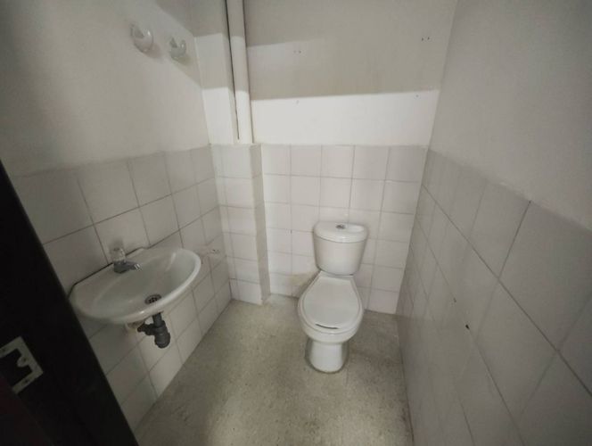 Local en arriendo en San Gabriel, Medellín, 300 m² · foto 9 de 19