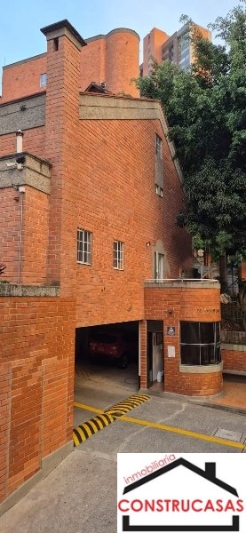 4BR House in El Poblado (260 m²)
