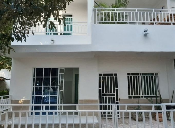 Casa de 5 alcobas en venta en Villamar, Santa Marta, 250 m² · foto 2 de 13