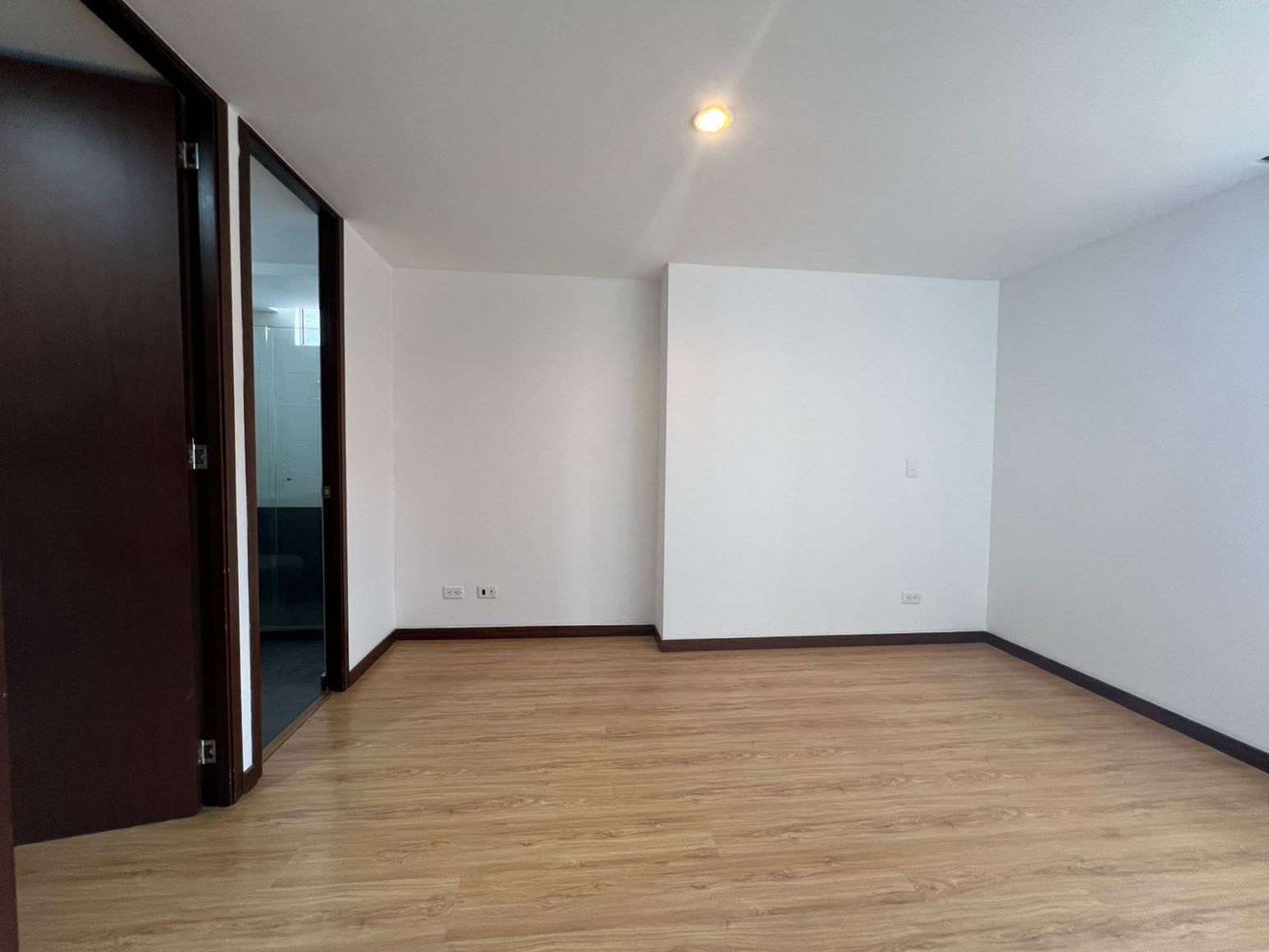 Apartamento en arriendo en Loma Benedictinos, Envigado · foto 9 de 11