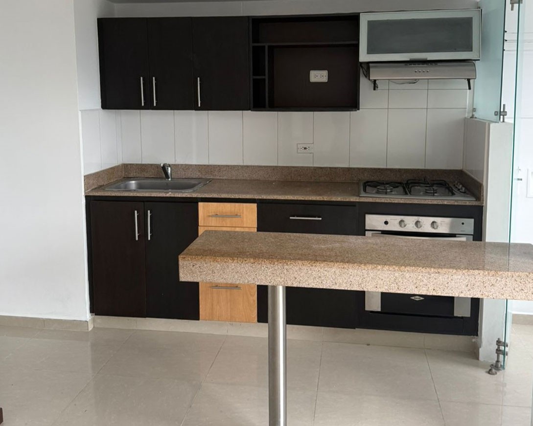 Apartamento en arriendo en Loma Benedictinos, Envigado · foto 2 de 11
