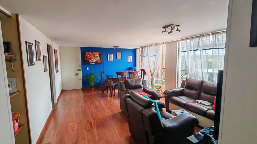 Apartamento en venta en Centro Comercial Mazuren, Bogotá · foto 3 de 18