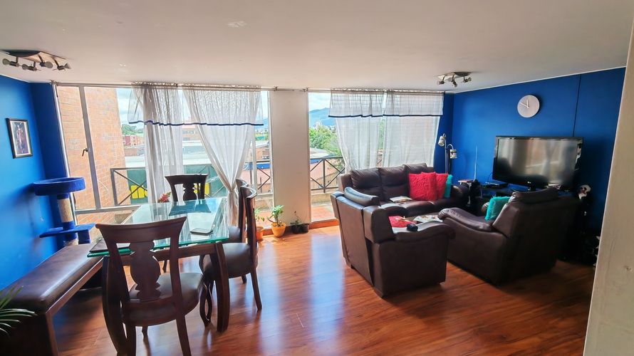 Apartamento en venta en Centro Comercial Mazuren, Bogotá · foto 2 de 18