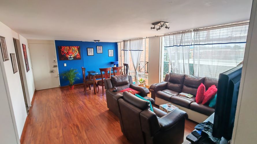 Apartamento en venta en Centro Comercial Mazuren, Bogotá · foto 4 de 18