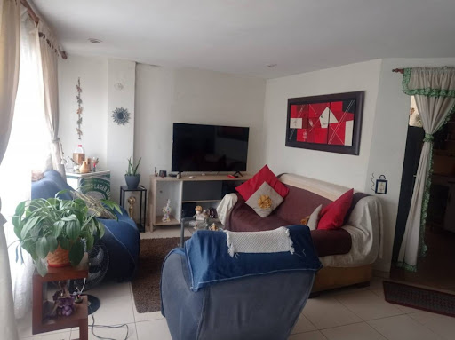 Casa en venta en Santa Sofia, Bogotá · foto 2 de 24
