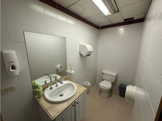Oficina en venta en La Candelaria, Medellín, 707 m² · foto 14 de 14