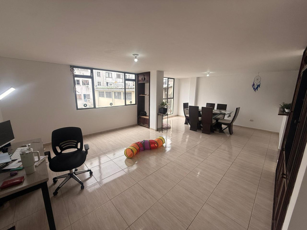Apartamento en venta en Sector Plaza De Bolivar, Pereira · foto 10 de 14