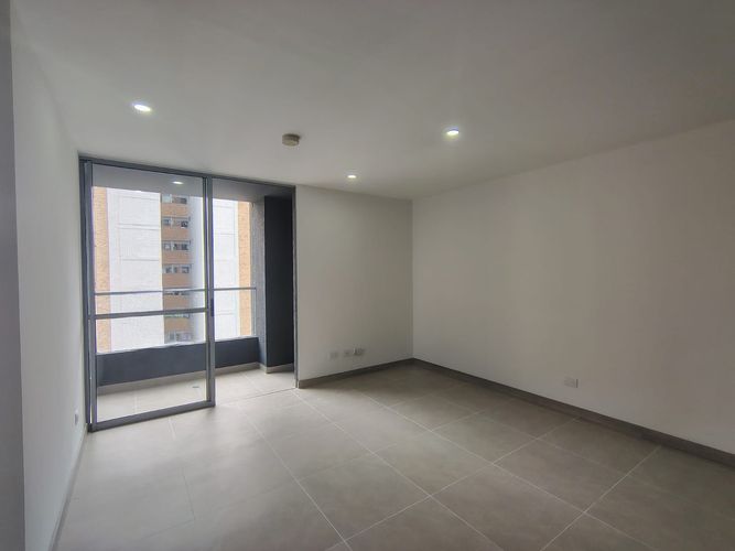 Apartamento de 2 alcobas en arriendo en Villa Carlota, Medellín, 65 m² · foto 2 de 15