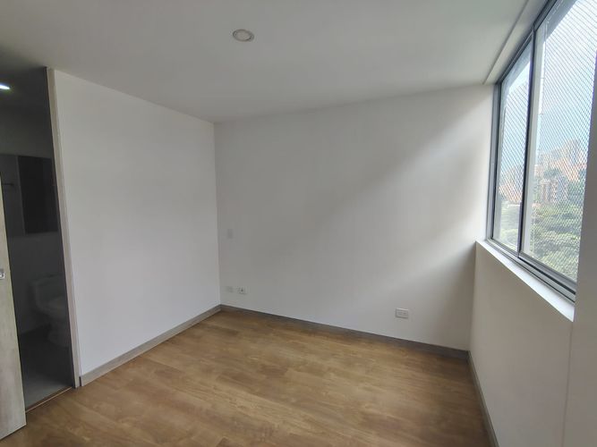 Apartamento de 2 alcobas en arriendo en Villa Carlota, Medellín, 65 m² · foto 12 de 15