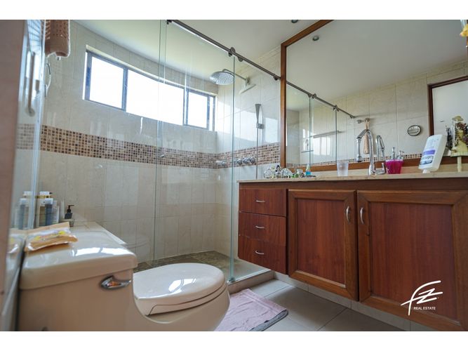 Apartamento de 4 alcobas en venta en Los Balsos, Medellín, 178 m² · foto 15 de 18