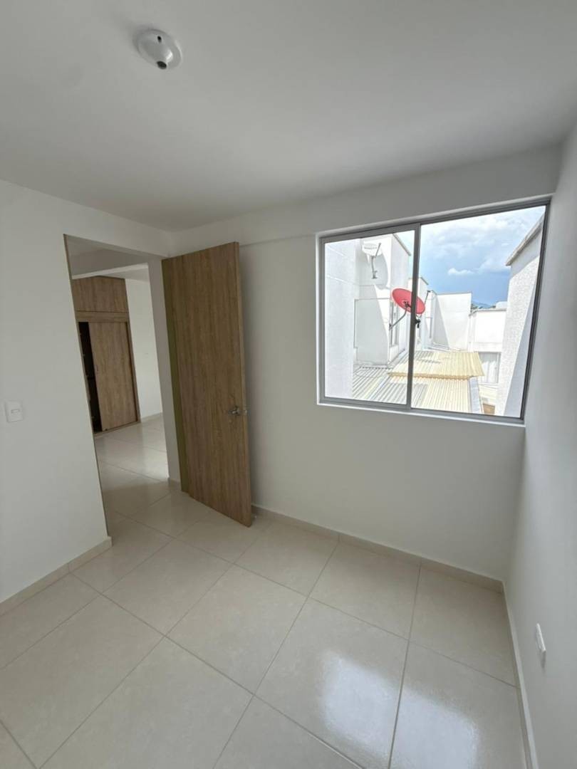 Casa en venta en Galicia, Pereira · foto 8 de 19