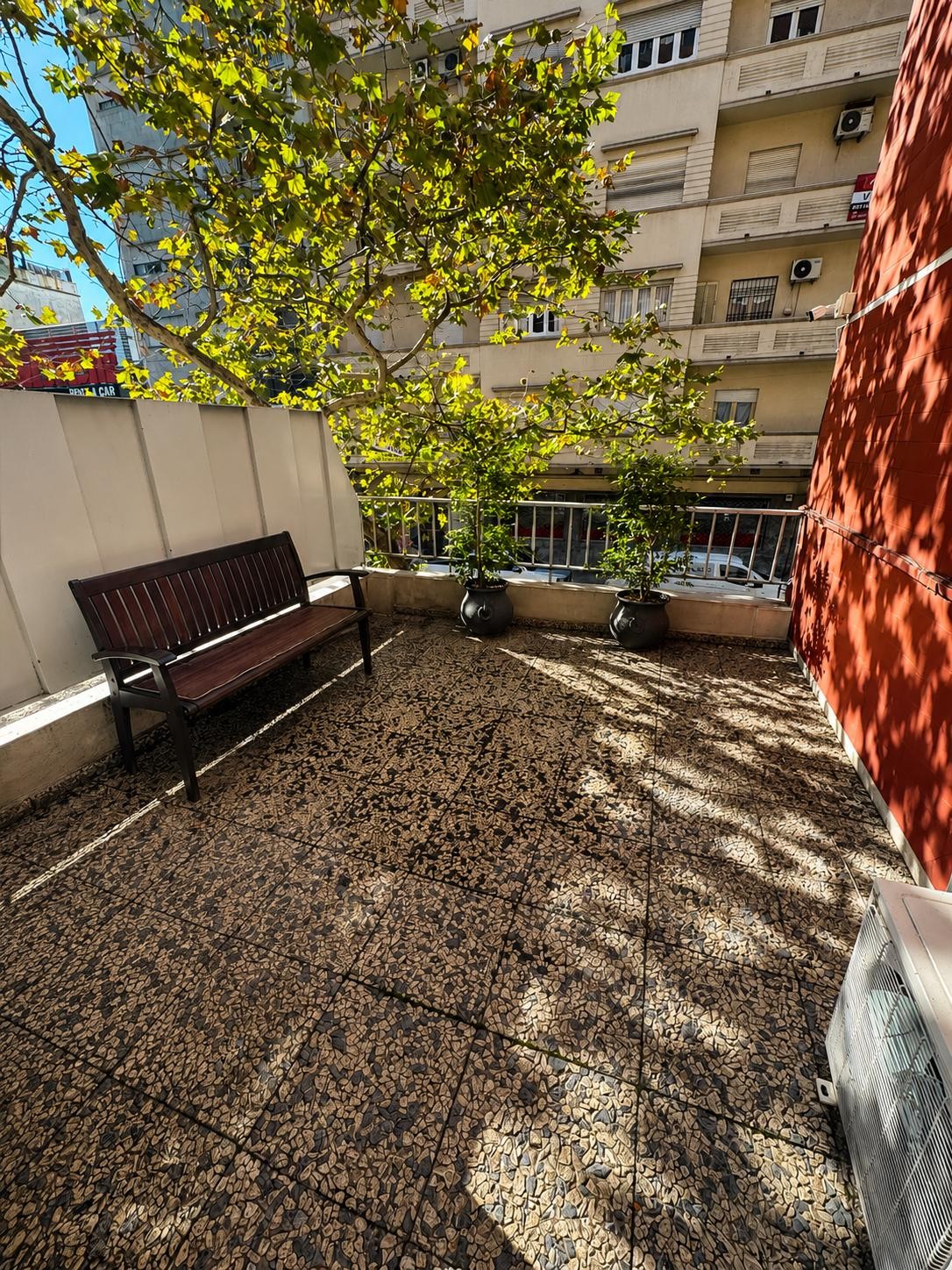 Apartamento 3 Dormitorios Con Terraza Y Garaje | Muy Luminoso | Listo Para Entrar – pohled 3