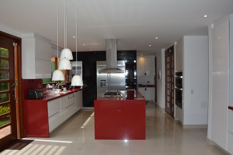 Casa de 5 alcobas en venta en San Jose De Bavaria, Bogotá, 650 m² · foto 8 de 24
