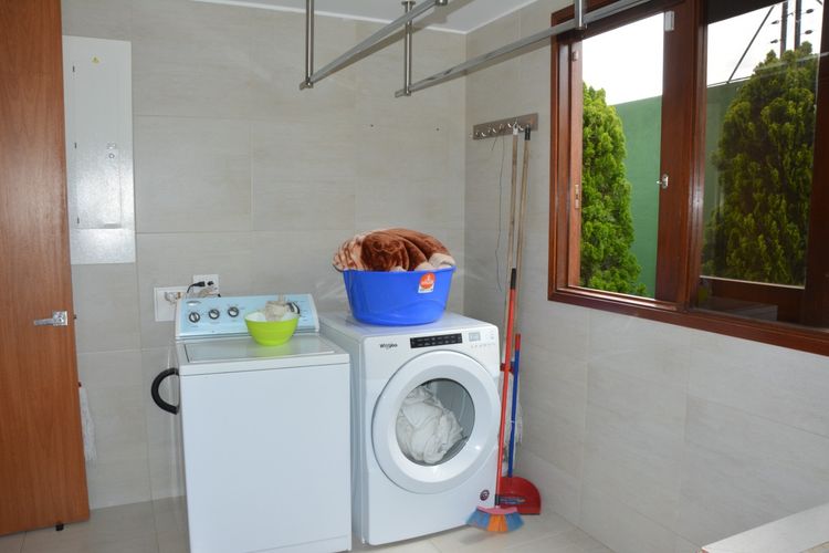 Casa de 5 alcobas en venta en San Jose De Bavaria, Bogotá, 650 m² · foto 11 de 24