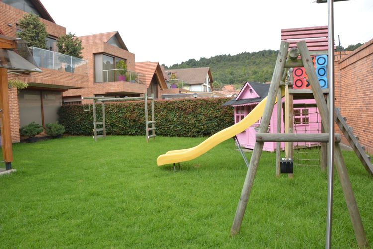 Casa de 5 alcobas en venta en San Jose De Bavaria, Bogotá, 650 m² · foto 13 de 24