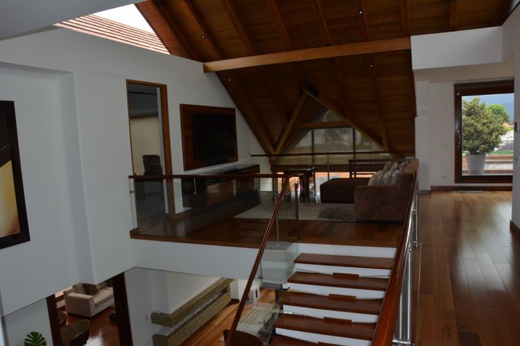 Casa de 5 alcobas en venta en San Jose De Bavaria, Bogotá, 650 m² · foto 17 de 24