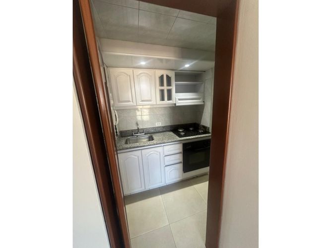 Apartamento de 4 alcobas en venta en Cedritos, Bogotá, 125 m² · foto 7 de 23