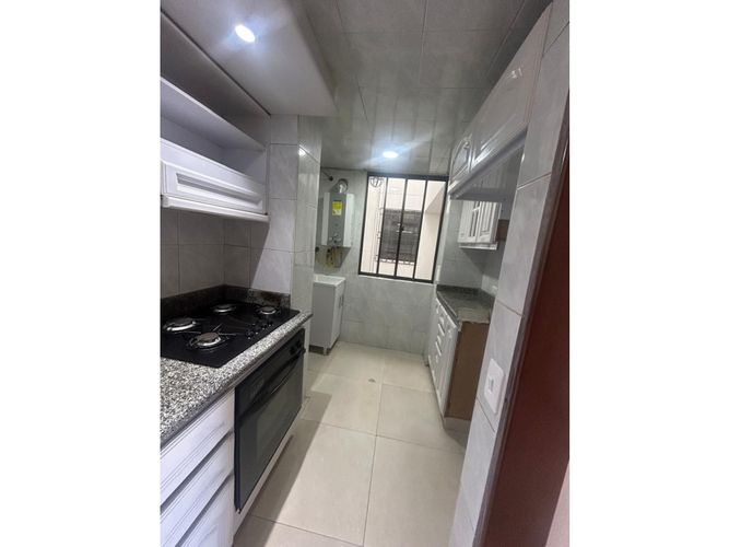 Apartamento de 4 alcobas en venta en Cedritos, Bogotá, 125 m² · foto 8 de 23