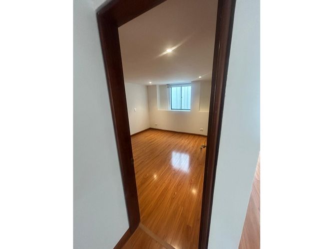 Apartamento de 4 alcobas en venta en Cedritos, Bogotá, 125 m² · foto 16 de 23