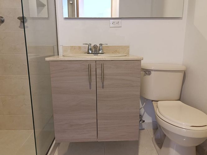 Apartamento de 3 alcobas en venta en El Poblado, Medellín, 70 m² · foto 17 de 18