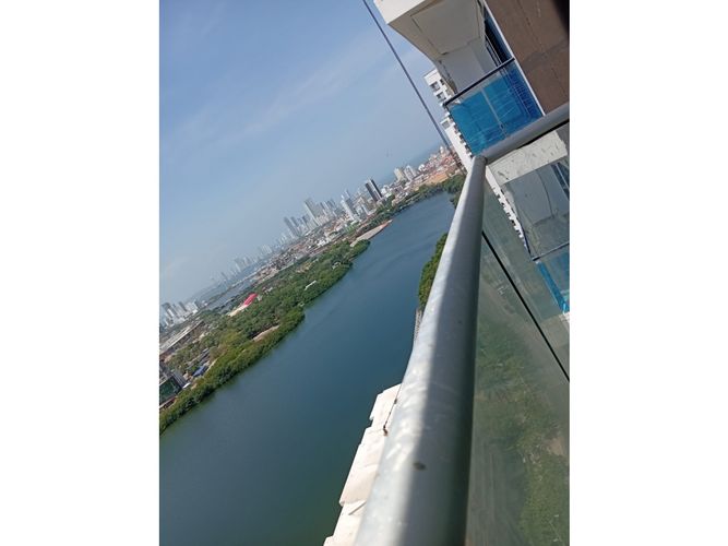 Apartamento en venta en El Cabrero, Cartagena, 1128 m² · foto 3 de 24