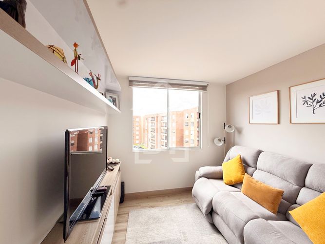 Apartamento de 3 alcobas en venta en Conjunto Residencial El Solar, Madrid, 111 m² · foto 14 de 24
