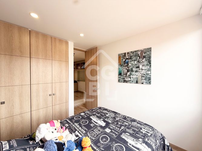 Apartamento de 3 alcobas en venta en Conjunto Residencial El Solar, Madrid, 111 m² · foto 20 de 24