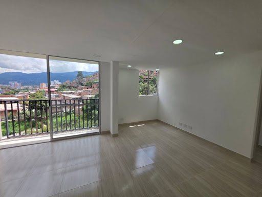 Apartamento en venta en Fatima, Itagüí · foto 3 de 24