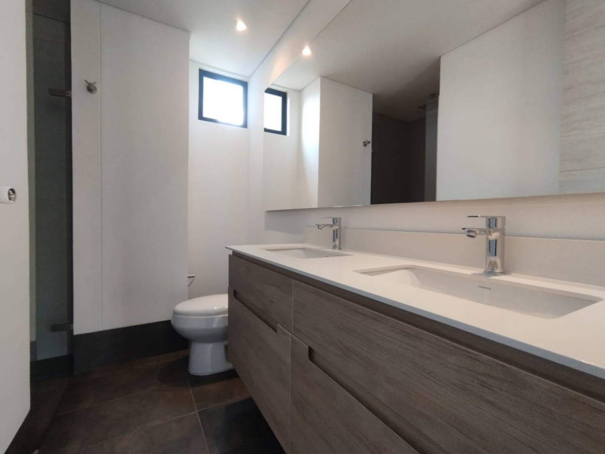Apartaestudio en arriendo en El Poblado, Medellín · foto 10 de 12