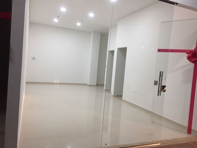 Local en venta en Ricaurte, 73 m² · foto 7 de 9
