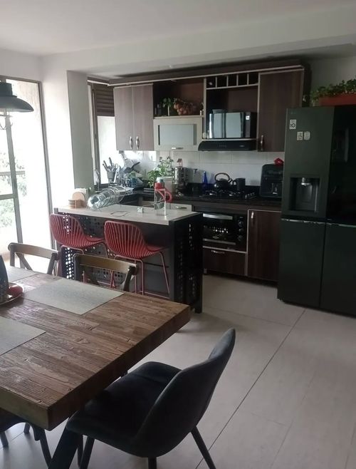 Apartamento de 3 alcobas en venta en Pan De Azucar, Sabaneta, 76 m² · foto 2 de 10