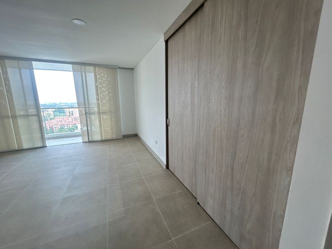 Apartamento de 3 alcobas en venta en Valle Del Lili, Cali, 142 m² · foto 8 de 24