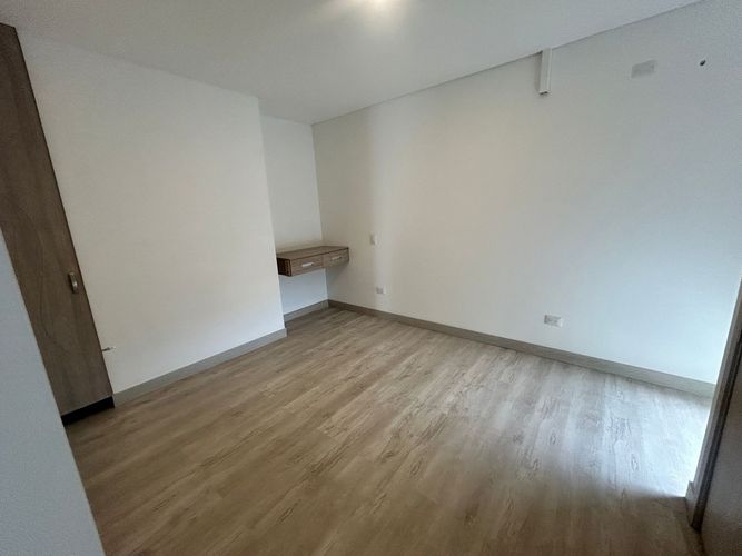 Apartamento de 3 alcobas en venta en Valle Del Lili, Cali, 142 m² · foto 12 de 24