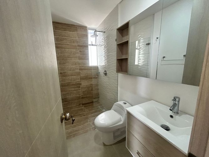 Apartamento de 3 alcobas en venta en Valle Del Lili, Cali, 142 m² · foto 16 de 24