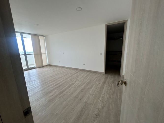 Apartamento de 3 alcobas en venta en Valle Del Lili, Cali, 142 m² · foto 23 de 24