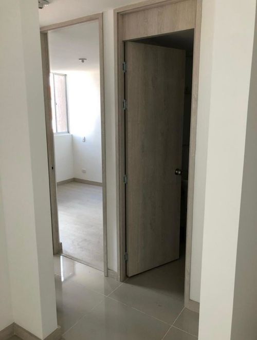 Apartamento en venta en Prados De Sabaneta, Sabaneta · foto 10 de 19