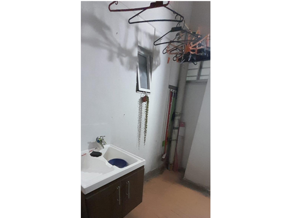 Apartamento en venta en Castilla, Bogotá · foto 7 de 14