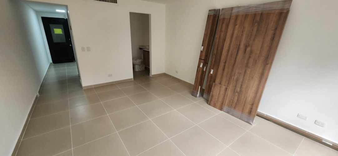 Oficina en arriendo en Patio Bonito, Medellín, 35 m² · foto 6 de 7