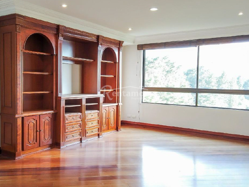 Apartamento en venta en El Poblado, Medellín · foto 4 de 14