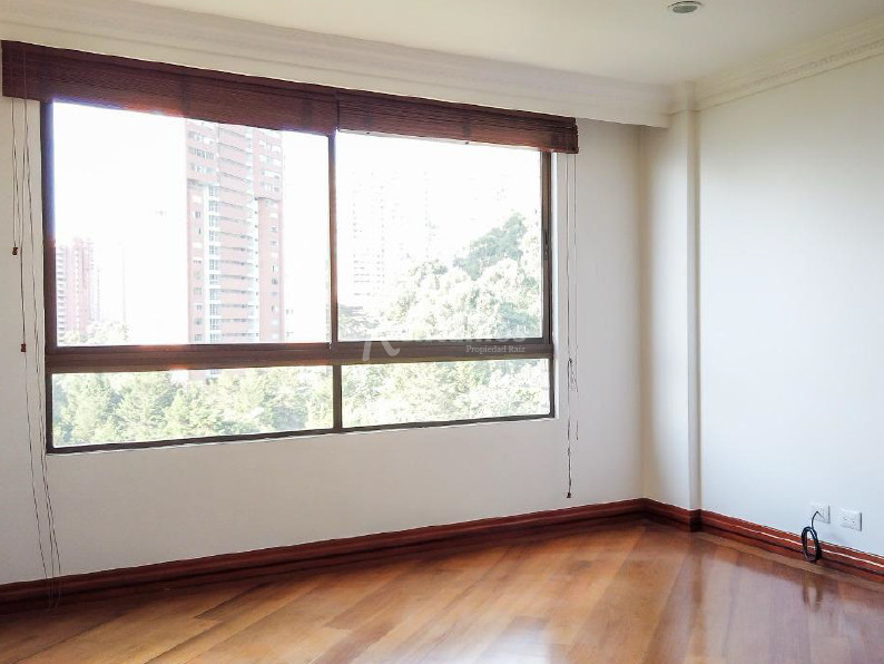 Apartamento en venta en El Poblado, Medellín · foto 6 de 14
