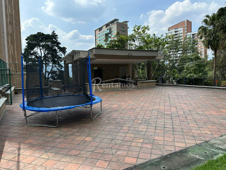 Apartamento en venta en El Poblado, Medellín · foto 14 de 14