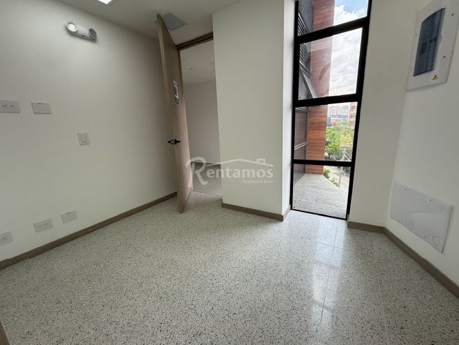 Oficina en arriendo en San Diego, Medellín, 32 m² · foto 11 de 23