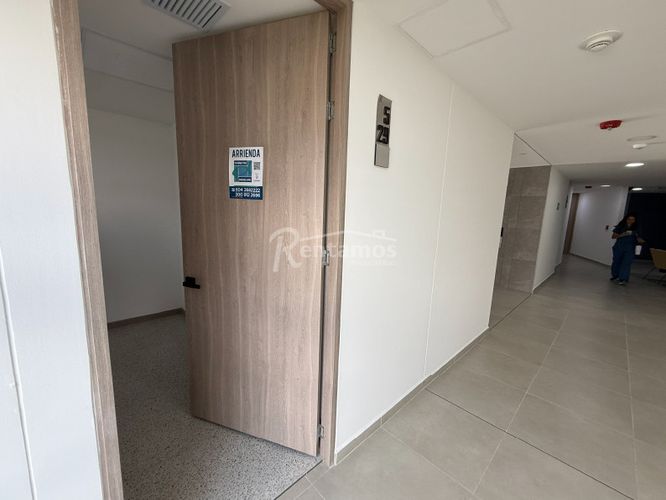 Oficina en arriendo en San Diego, Medellín, 32 m² · foto 13 de 23
