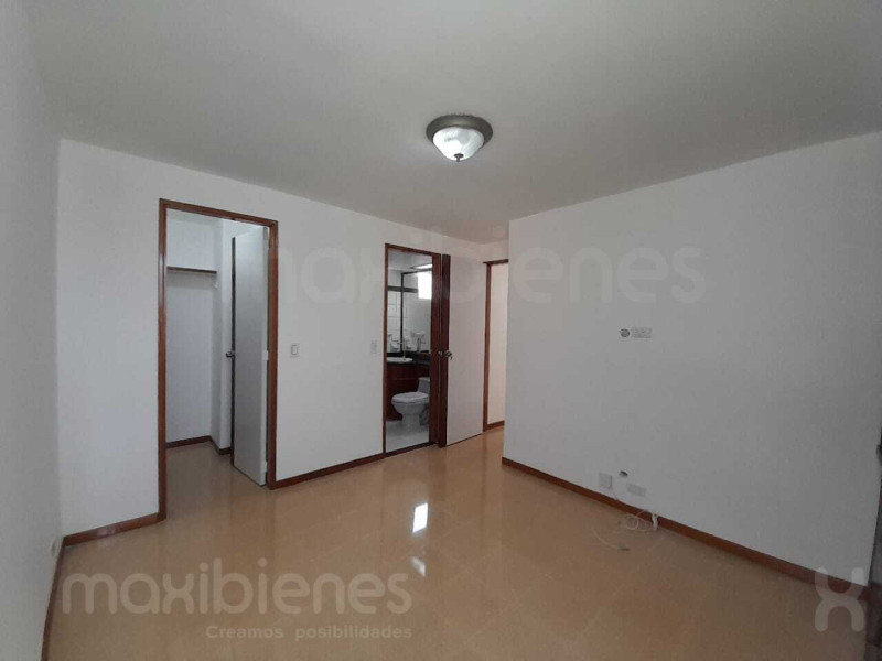 Apartamento en arriendo en El Tesoro, Medellín · foto 8 de 16