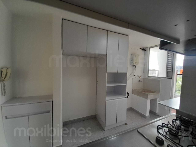 Apartamento en arriendo en El Tesoro, Medellín · foto 11 de 16