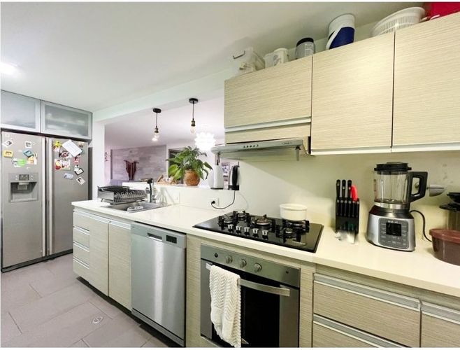 Apartamento de 3 alcobas en venta en El Diamante No. 2, Medellín, 184 m² · foto 4 de 14